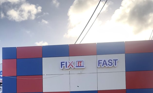 Photo of Fixit Fast ICT centre