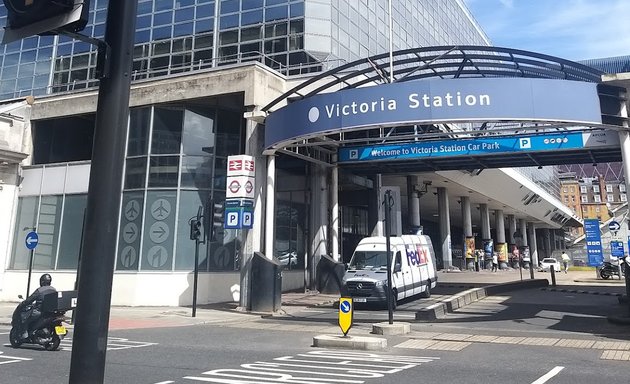 Photo of Victoria Station Green Line