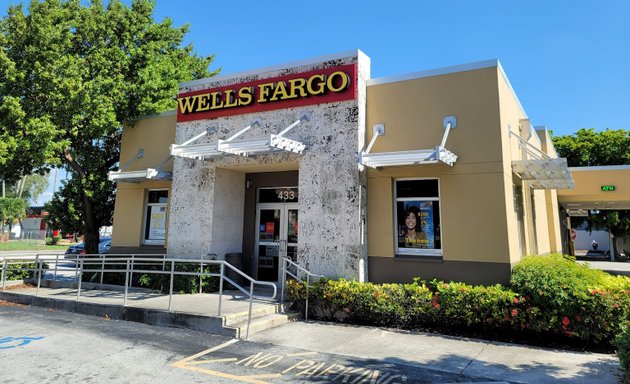 Photo of Wells Fargo Bank