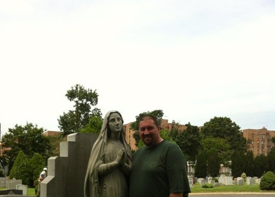 Photo of Holy Cross Cemetery