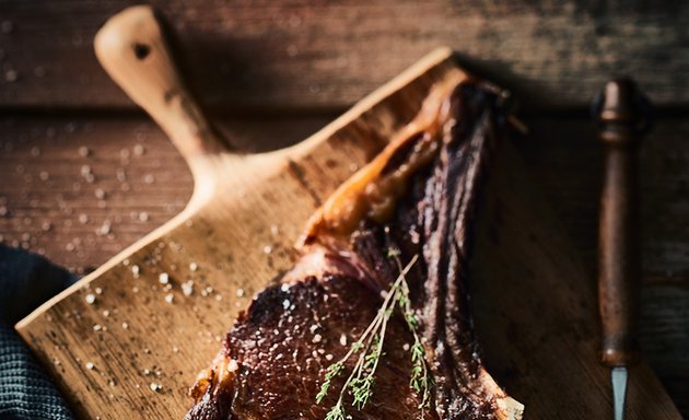 Photo de Amédé Vicet auteur et styliste culinaire