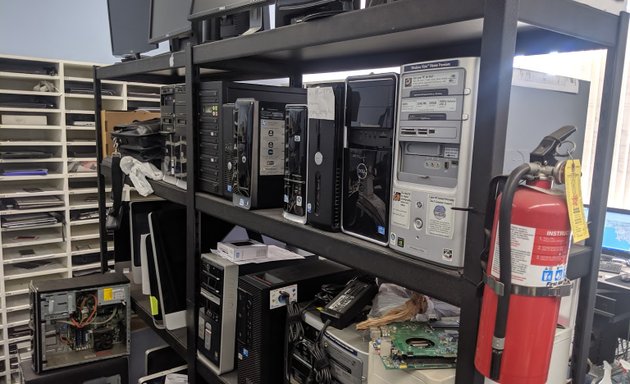 Photo of Komputers & Networks