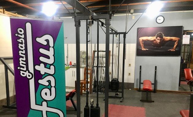 Foto de Festus Gimnasio