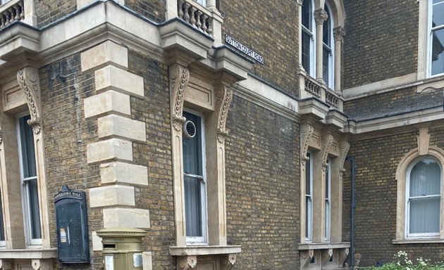 Photo of Chiswick Town Hall