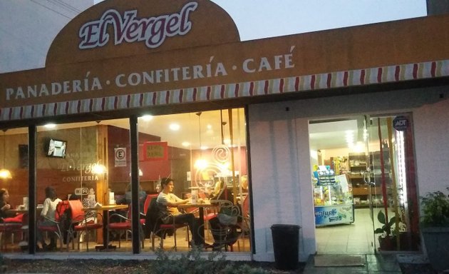 Foto de El Vergel Panadería y Confitería