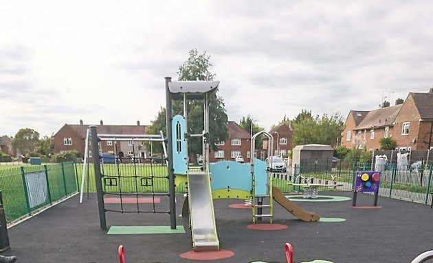 Photo of Brackenbridge Field Playground