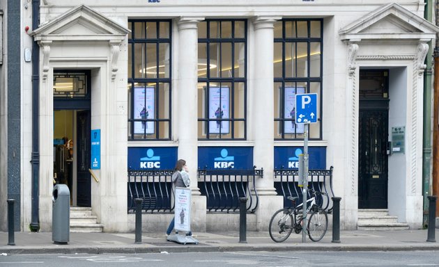 Photo of KBC Bank College Green