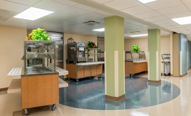 Photo of Garfield Park Hospital
