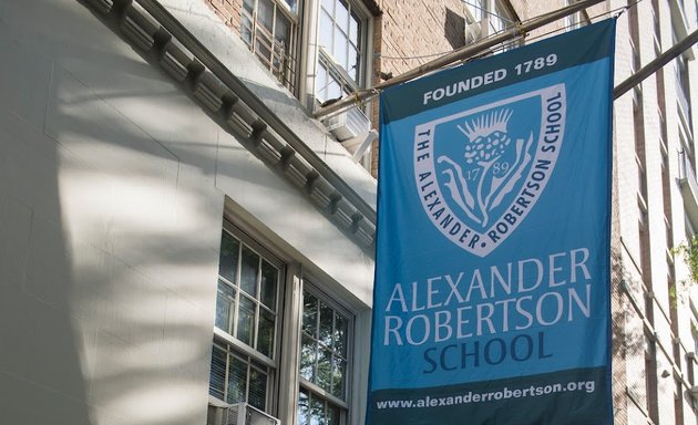 Photo of Alexander Robertson School