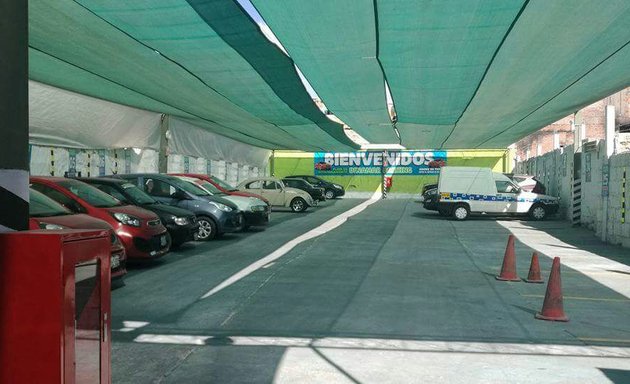 Foto de Estacionamiento Dinamar Parking