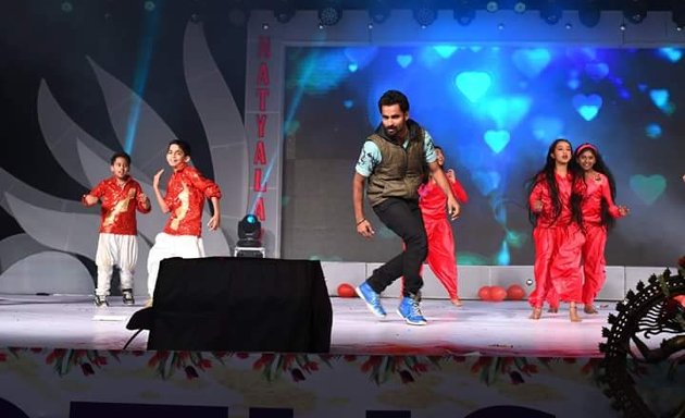 Photo of choreographer vijay J Shetty