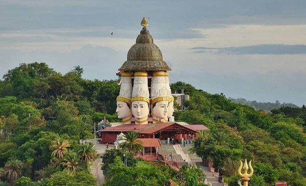 Photo of Shrungagiri Sri Shanmukha Temple