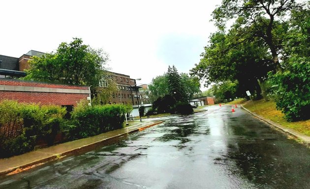 Photo of Institut de réadaptation Gingras-Lindsay-de-Montréal