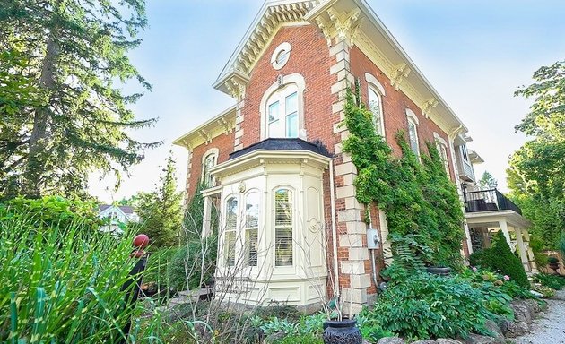 Photo of Norfolk Guest House Bed & Breakfast Accommodations | Guelph, Ontario