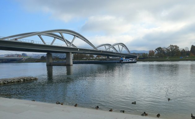 Foto von Donaustrand-Eisenbahnbrücke