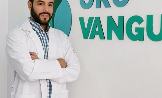 Foto de Urólogo Dr. Andrés Olivo