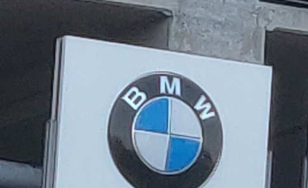 Photo of BMW Seattle Service Center