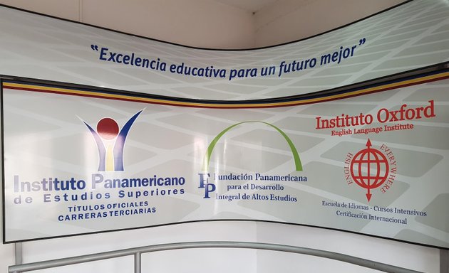 Foto de Instituto Panamericano de Estudios Superiores