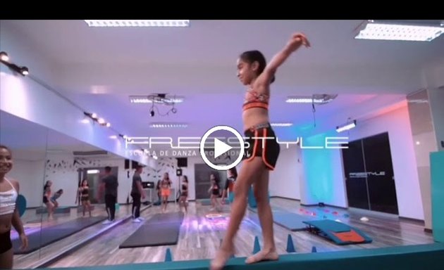 Foto de Freestyle: Escuela de danza profesional - Sede SJL