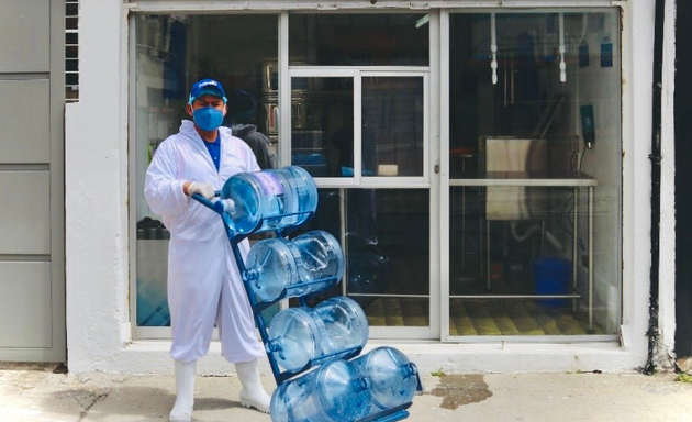 Foto de Botellón de agua a domicilio Quito (Watpro Agua Purificada)