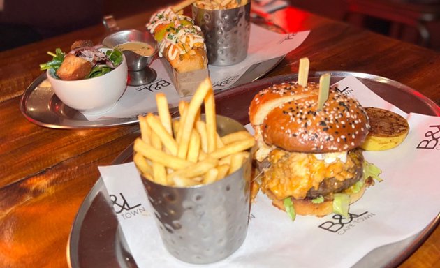 Photo of Burger & Lobster