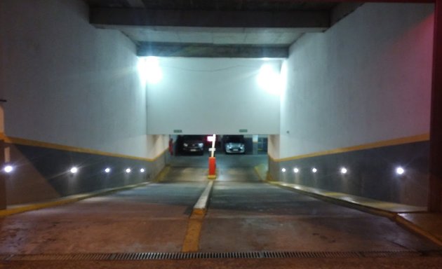 Foto de Parking Setiembre-21 (estacionamiento publico 24hs)