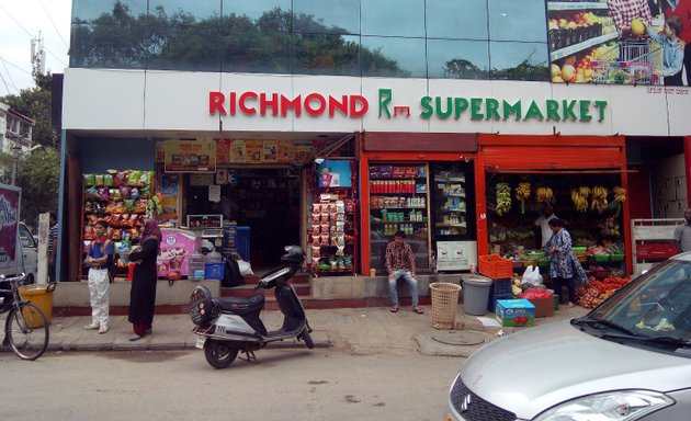 Photo of Richmond Supermarket