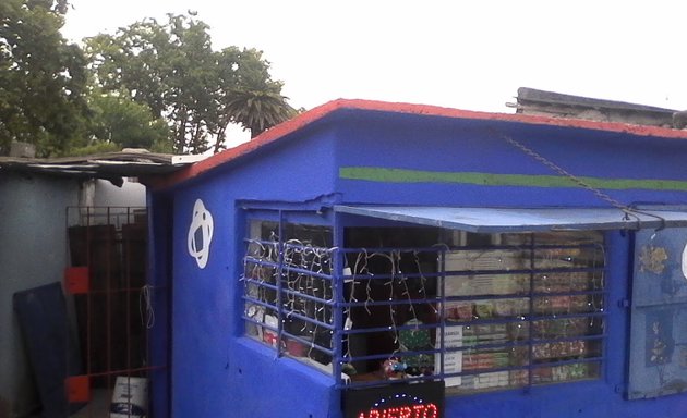 Foto de Kiosco Azul .V.M.S