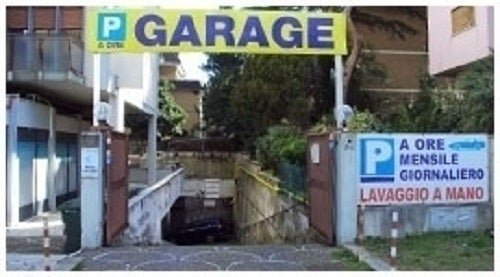 foto Eur Garage Garden