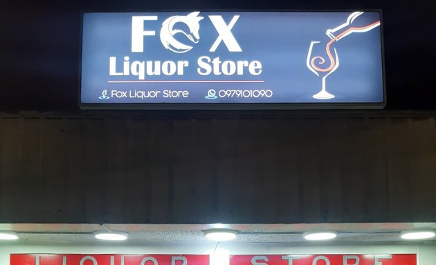 Foto de Fox Liquor Store