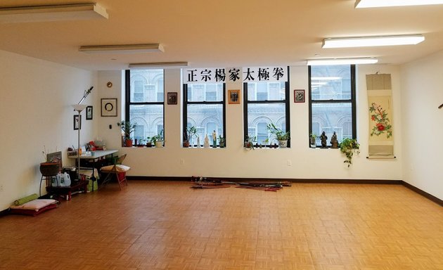 Photo of H. Won Tai Chi Institute