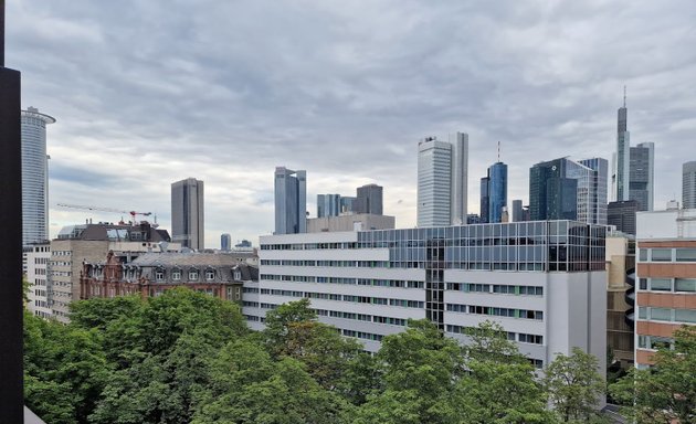 Foto von Design Offices Frankfurt Wiesenhüttenplatz