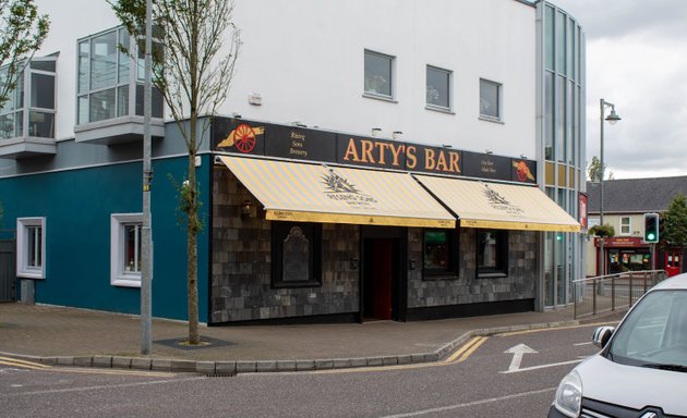 Photo of Arty's Bar