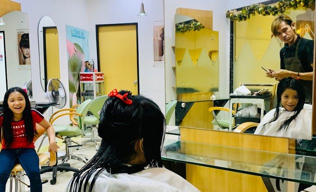 Photo of Elements Salon