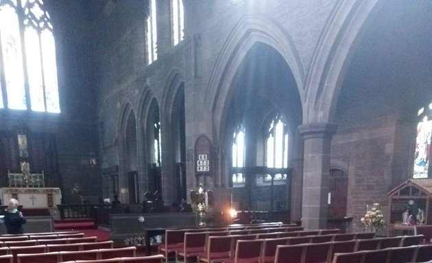 Photo of St Margaret's Church, Halliwell