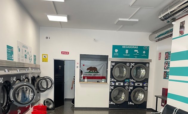 Foto de California Laundry