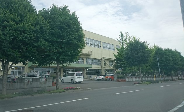 写真 札幌市立札苗中学校