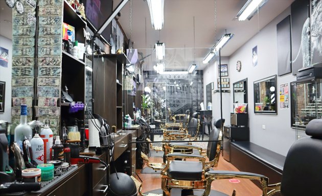 Photo of Sculptures Barber shop