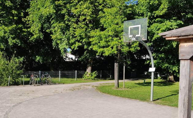 Foto von Basketball Court