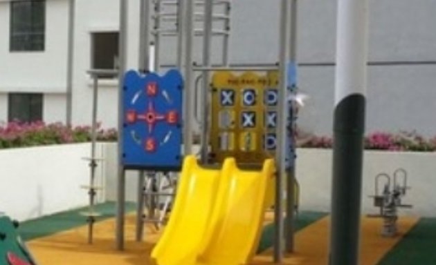 Photo of Playground Ivory