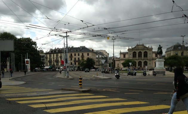 Foto von Place de Neuve Square
