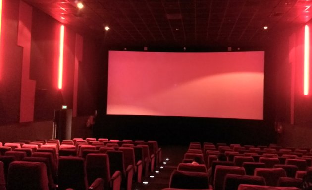 Photo of Gold Cinema, Hindmata, Dadar