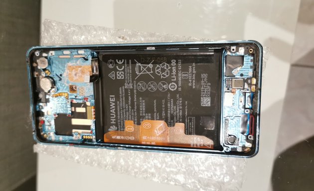 Photo de Phone care réparation smartphones, tablettes, PC et Mac.