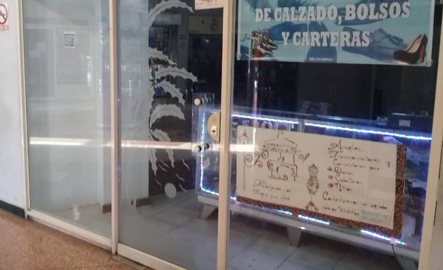 Foto de Zapatería Alvarado 3.000 Company