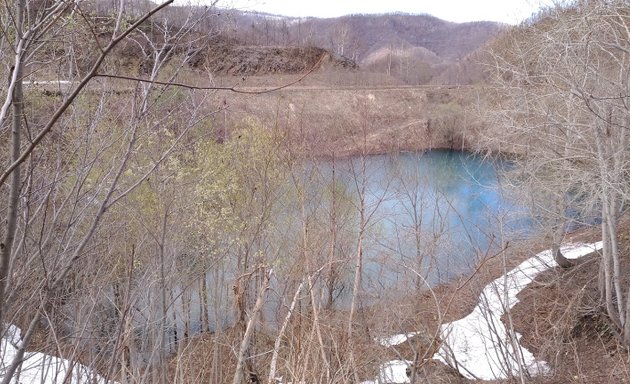 写真 平和の青い池