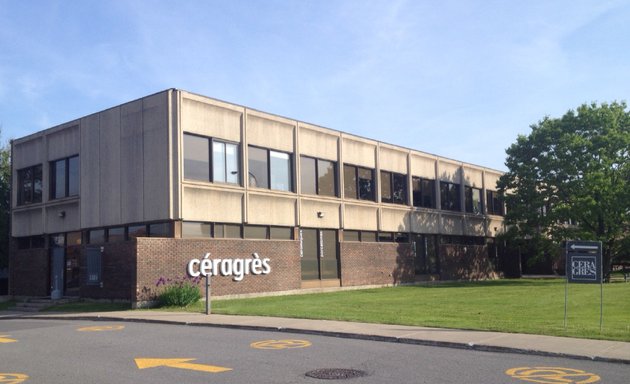 Photo of Groupe Carreaux Céragrès Inc. (siège social) - Ceragres Tile Group Inc. (head office)