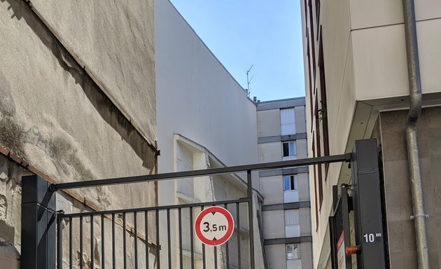 Photo de Parking À Louer Hôtel De Ville