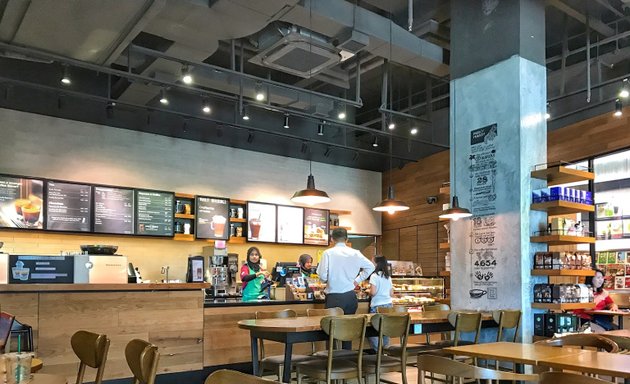 Photo of Starbucks Lotus's Bandar Bukit Puchong DT