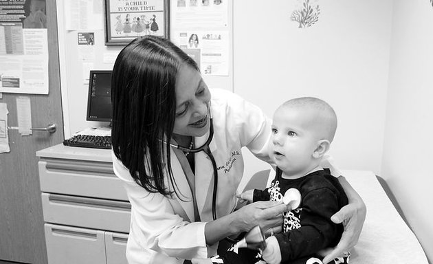 Photo of Renu Garg MD Pediatrics