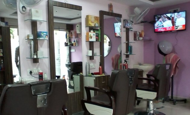 Photo of Creative Hair Mens Beauty Saloon